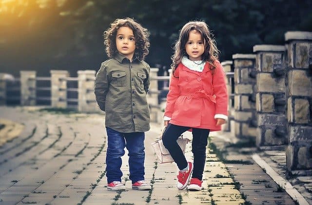Smart Approaches to Kids’ Fashion for Busy Moms
