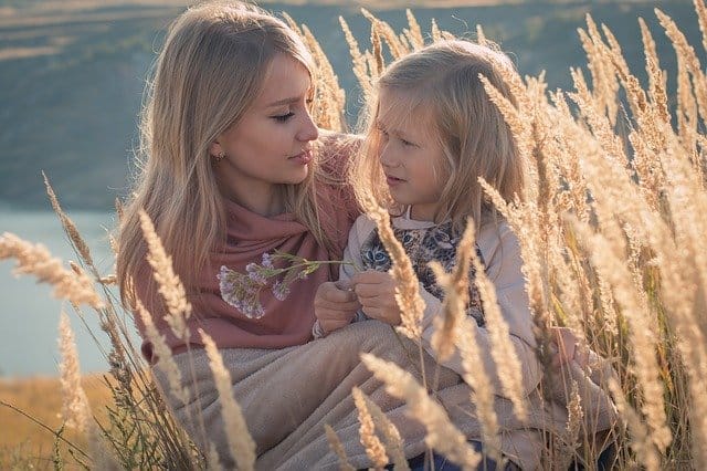 Avoiding Common Causes of Conflict Between Mother and Daughter
