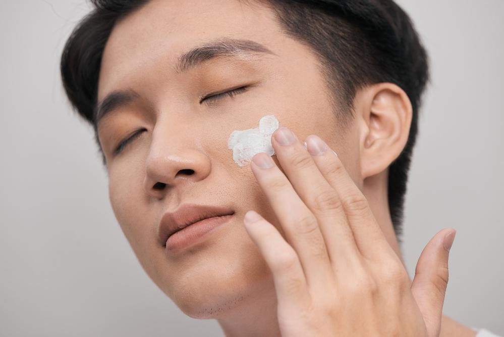 Every Guy Should Know This 10-Step Korean Skincare Routine
