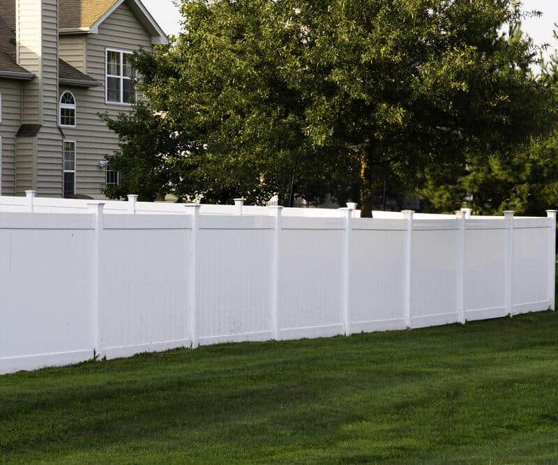 Vinyl Fences In Tampa Enhance Your Property With Style And Functionality
