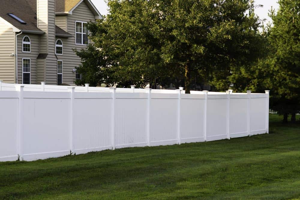 Vinyl Fences In Tampa Enhance Your Property With Style And Functionality